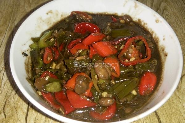 芽菜辣酱面的做法图解1