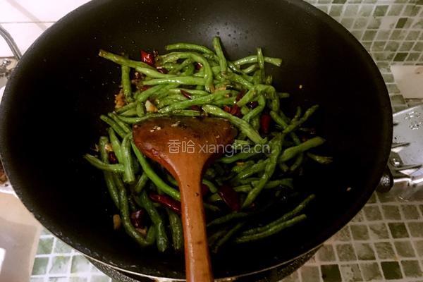 干煸长豆角的做法图解7