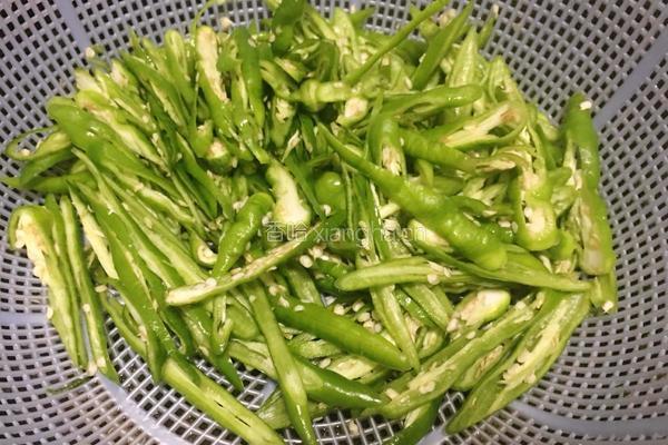 生爆盐煎肉的做法图解4