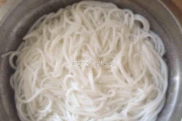 云南过桥米线的做法图解4