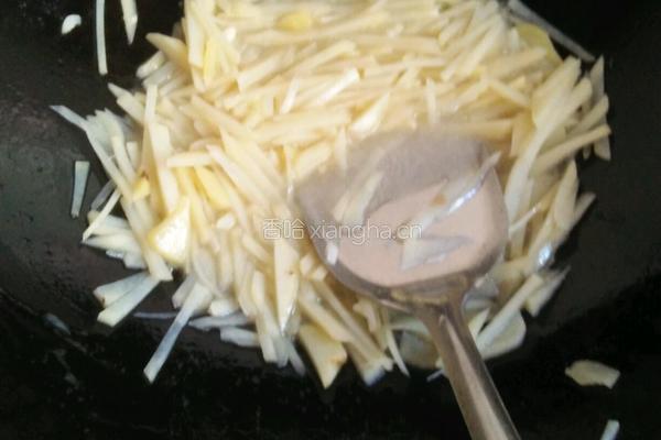 土豆炒蛋的做法图解3