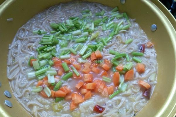 酸菜绿豆面的做法图解11