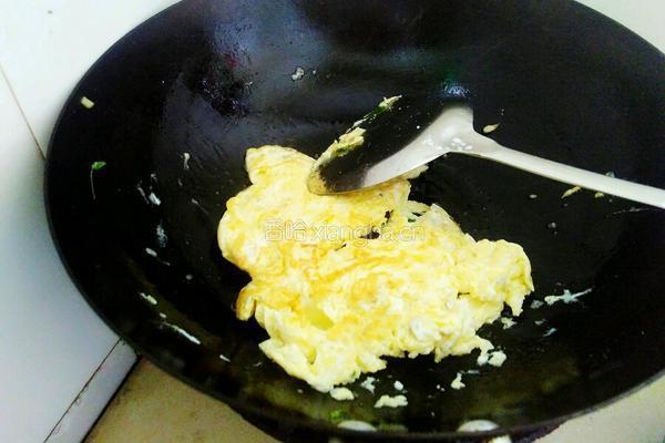 青椒炒蛋的做法图解3