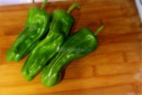 青椒茭白炒干丝的做法图解4