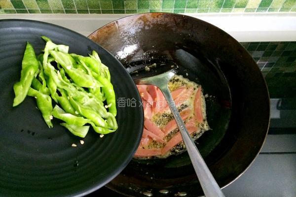 青椒火腿炒蛋的做法图解7