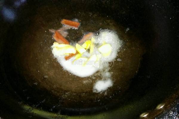 干锅香菇小鸡的做法图解3