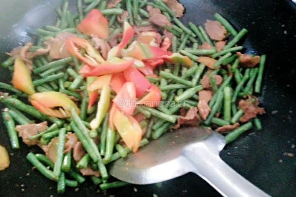 豇豆炒肉片的做法图解9