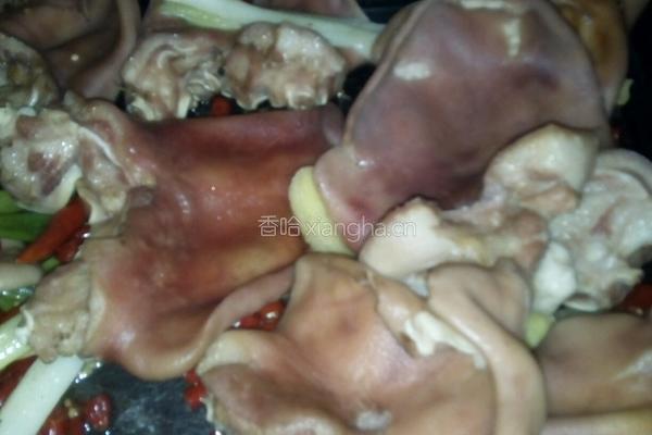 红油耳片的做法图解3