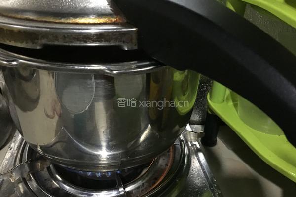 红菇老鸭汤的做法图解7