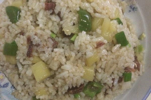 土豆腊肉炒饭的做法图解4