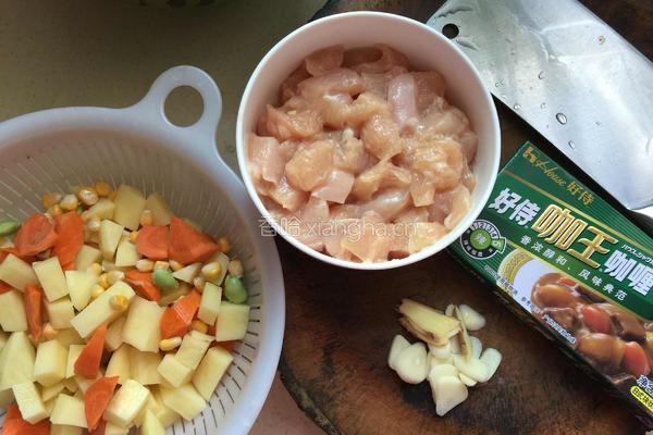 咖喱鸡饭的做法图解1
