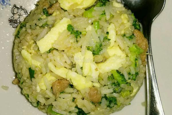 西兰花炒饭的做法图解11