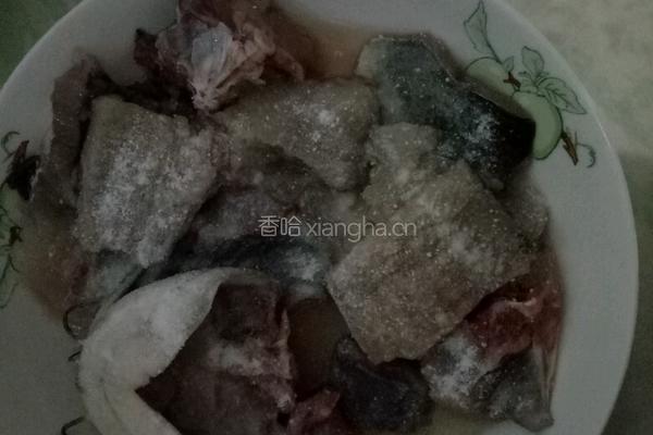 番茄鮰鱼汤的做法图解3