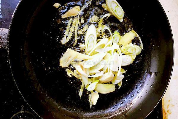 碗豆炒虾仁的做法图解5