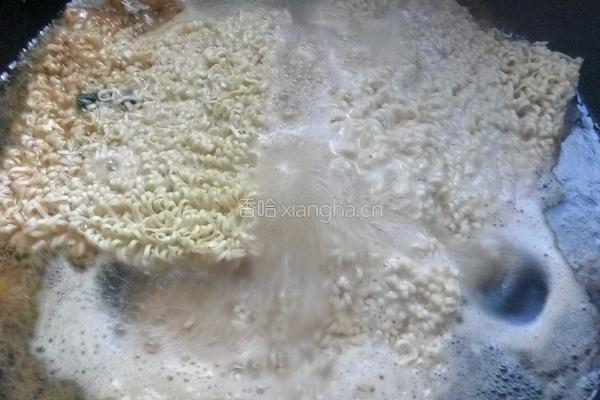 青菜素汤面的做法图解5