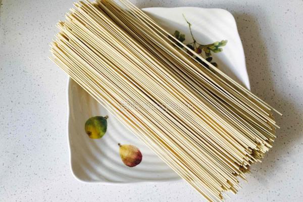 凉面的做法图解1
