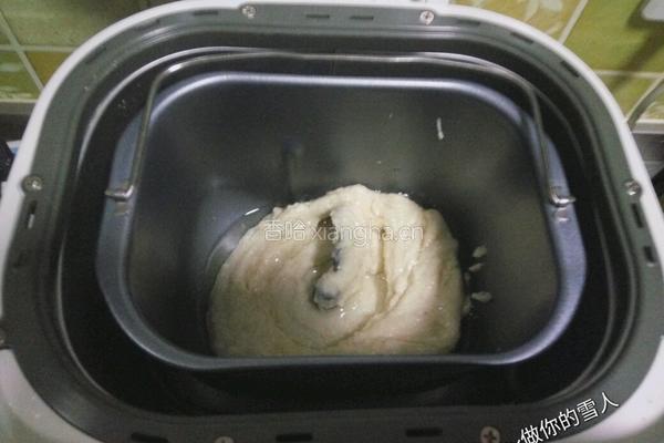 莲蓉馅的做法图解3