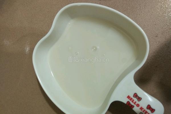 木耳猪肉馅包子的做法图解2