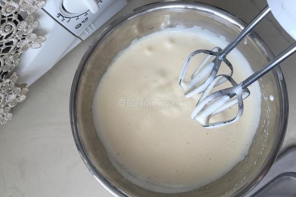 纸杯蛋糕的做法图解3