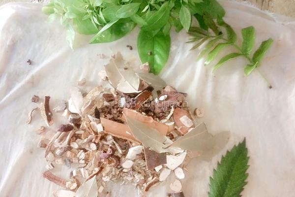 香卤鸡脖的做法图解3