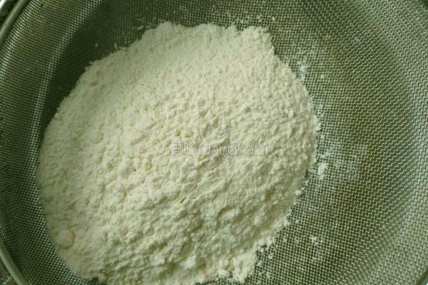 戚风蛋糕（五寸爱心）的做法图解6