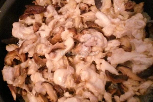 鸡胸肉冬菇电饭煲焗饭的做法图解8