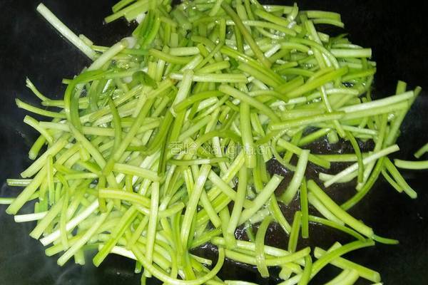 红薯杆菜的做法图解6