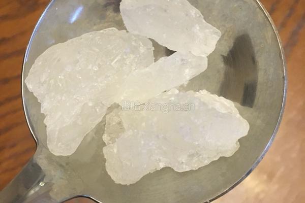 银耳莲子红枣汤的做法图解5