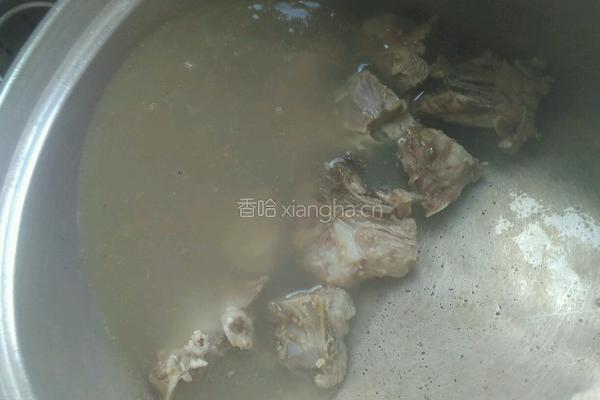 胡萝卜冬瓜骨头汤的做法图解4