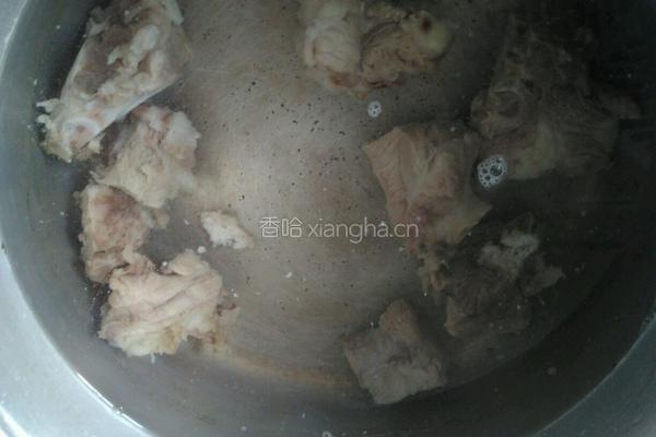 胡萝卜冬瓜骨头汤的做法图解5