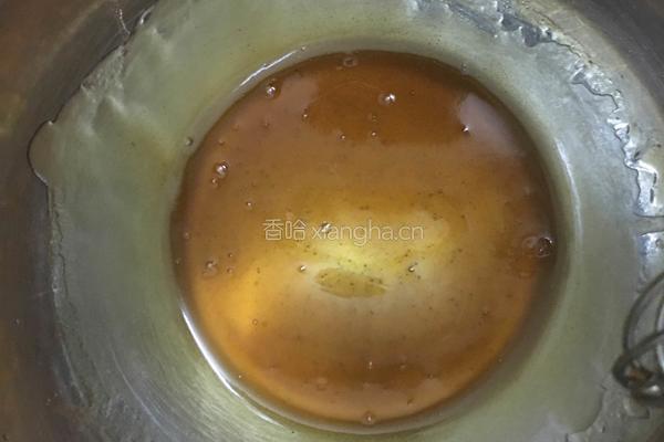 广式莲蓉蛋黄月饼的做法图解7