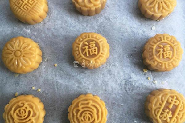 广式莲蓉蛋黄月饼的做法图解20