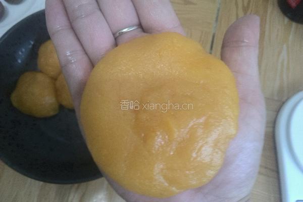 胡萝卜冰皮月饼的做法图解8