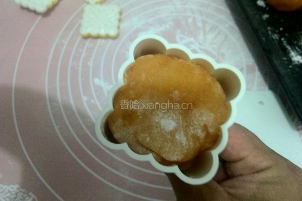 胡萝卜冰皮月饼的做法图解12