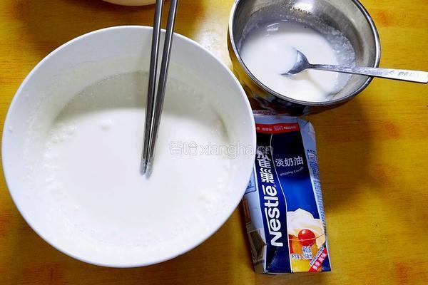 彩虹慕斯蛋糕的做法图解5