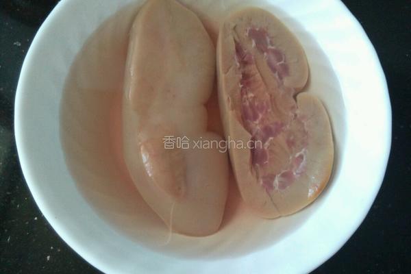 猪腰泡面的做法图解1