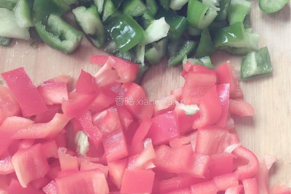 彩色肉丝蛋炒饭的做法图解2