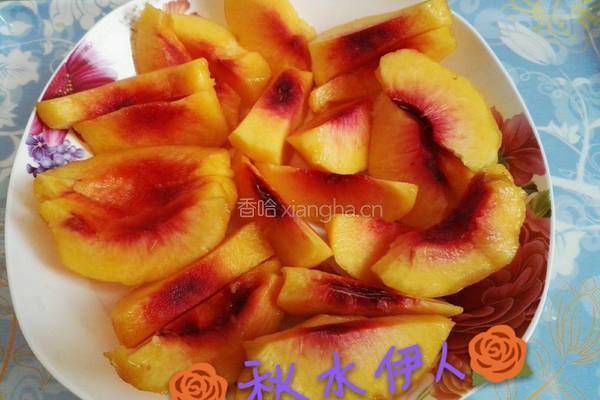 黄桃罐头的做法图解3