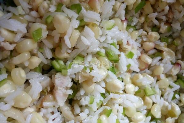 南瓜玉米青椒饭的做法图解4