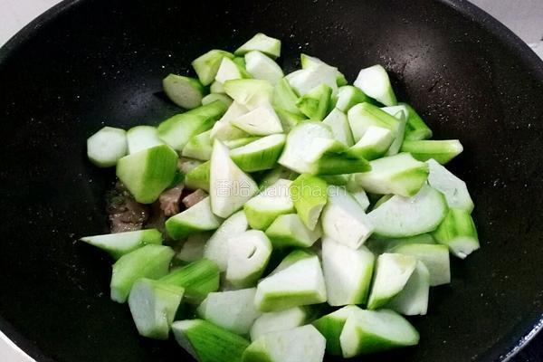 丝瓜炒肉的做法图解9