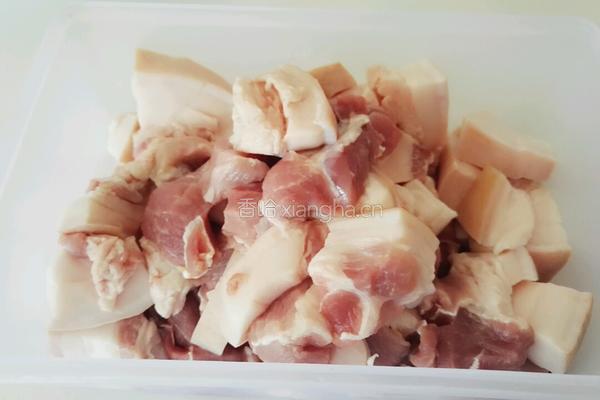 红烧肉的做法图解1