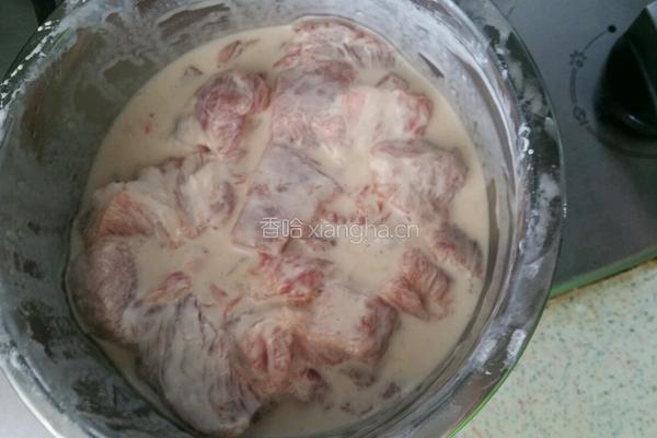 彩椒肉段的做法图解1