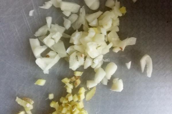 香菇油菜的做法图解3