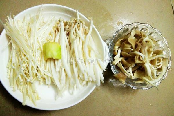 杂菌汤的做法图解1