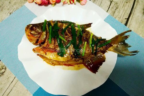 香煎红鲳鱼的做法图解8
