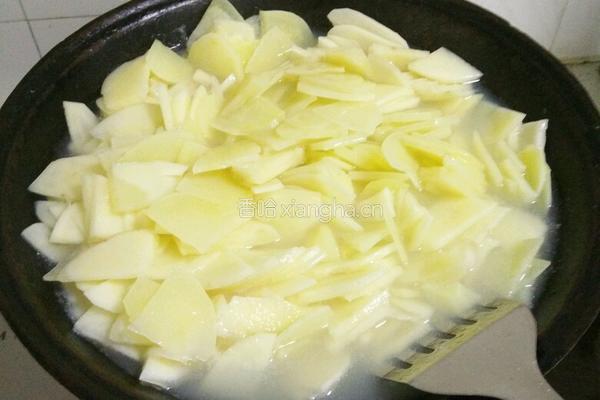 土豆搅团的做法图解3
