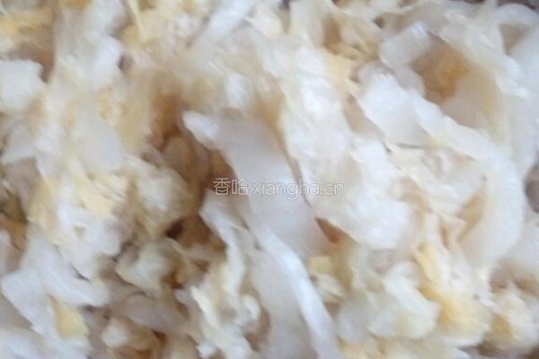 砂锅酸菜的做法图解1