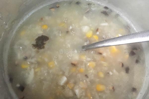 香菇玉米咸蛋粥的做法图解8