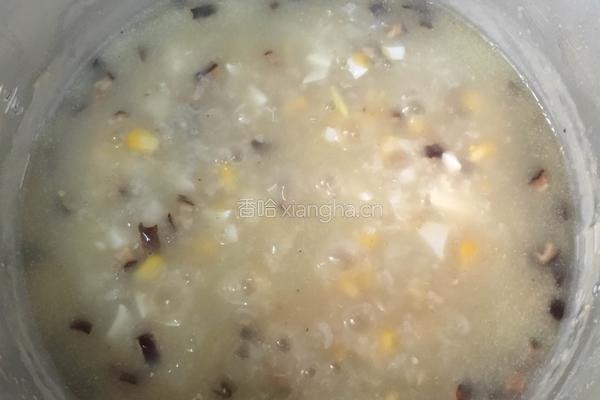 香菇玉米咸蛋粥的做法图解9