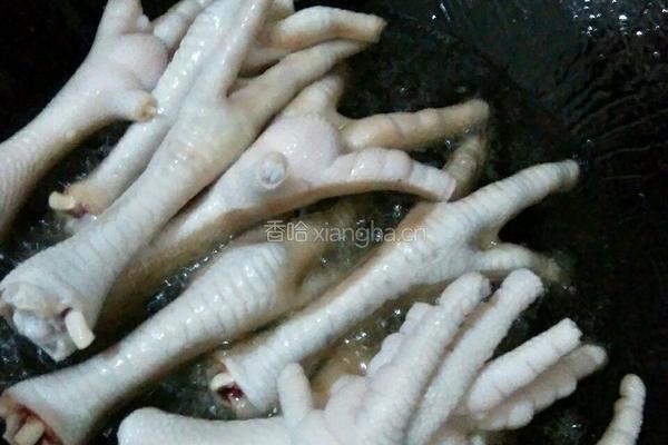 广式虎皮鸡爪的做法图解2